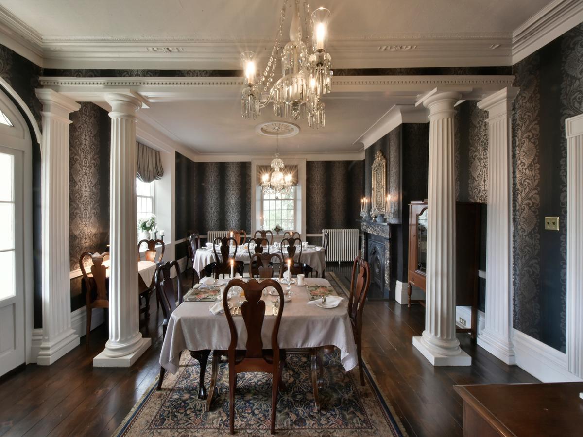 Brockamour Manor Bed And Breakfast Niagara-on-the-Lake Exteriér fotografie