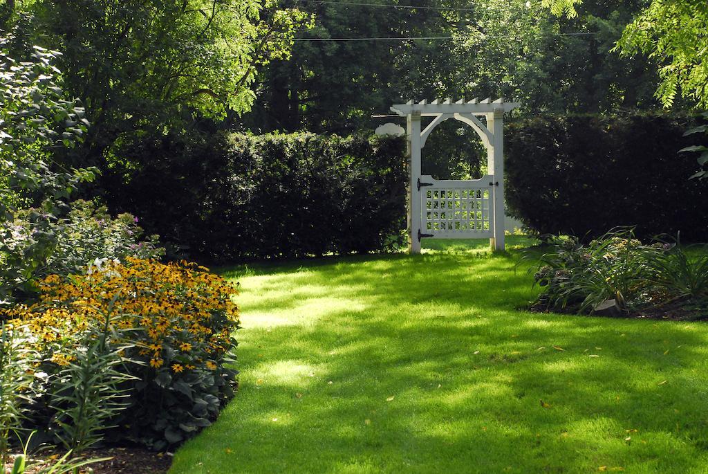 Brockamour Manor Bed And Breakfast Niagara-on-the-Lake Exteriér fotografie